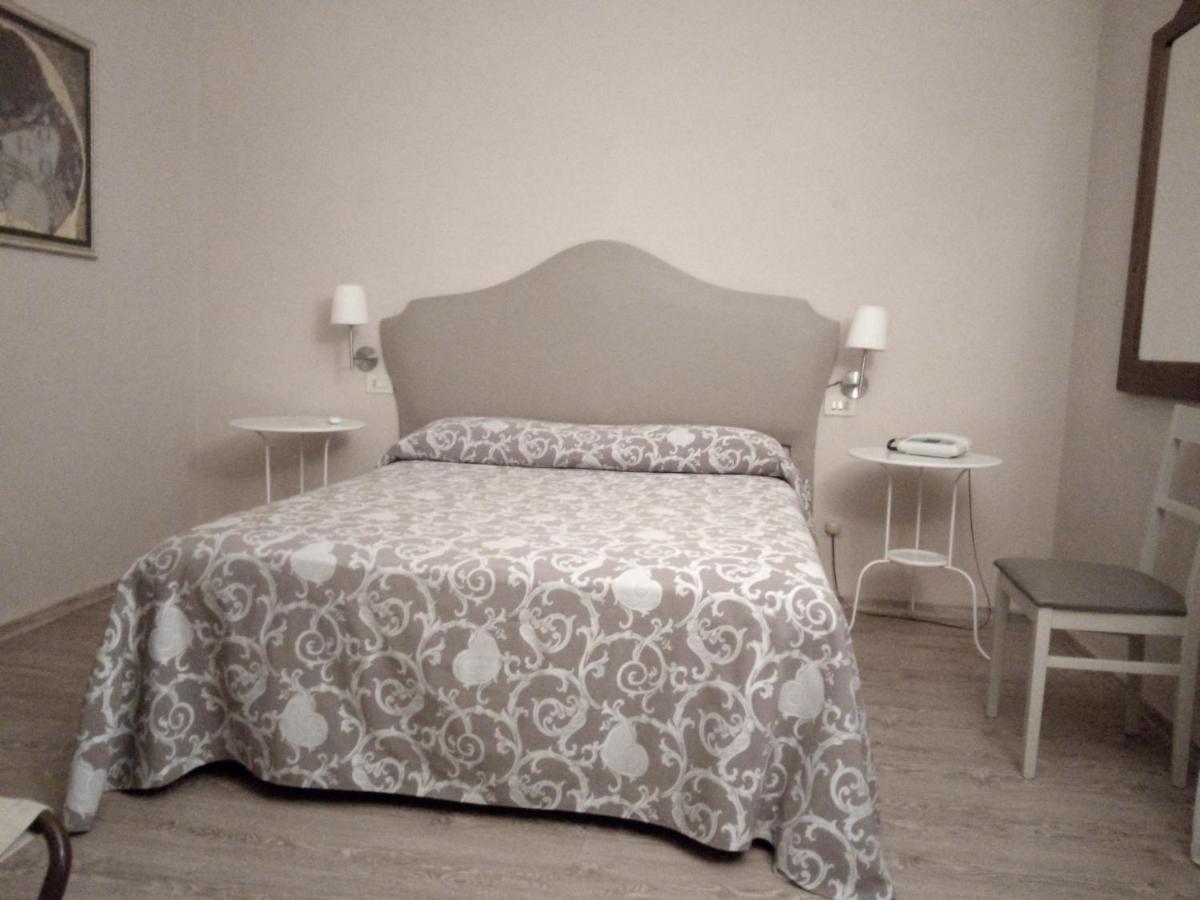 Hotel Stipino Lucca Esterno foto